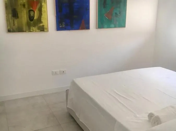 Luxury Blue&blanc Piscina A Sfioro Isola