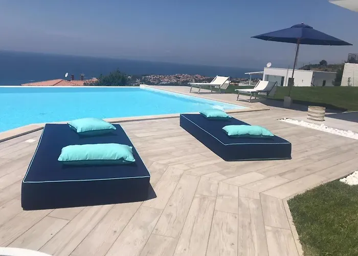 Villa Luxury Blue&blanc Piscina A Sfioro Isola *
