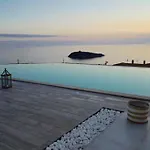 Luxury Blue&blanc Piscina A Sfioro Isola ディアマンテ