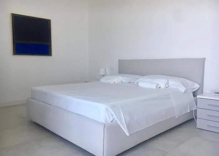 Luxury Blue&blanc Piscina A Sfioro Isola דיאמנטה